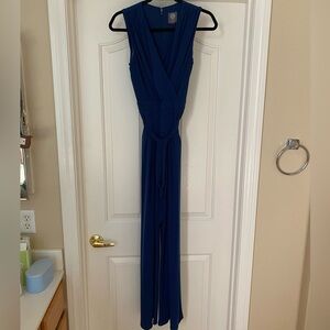 Navy blue V neck Vince Camuto jumpsuit - size XS (like new)